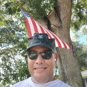 Meet your Posher, Raymond